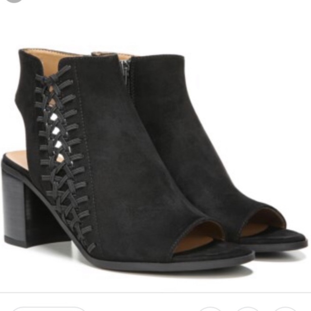 2 3/4 open toe bootie